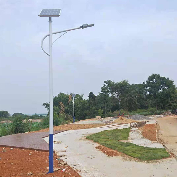 太陽(yáng)能路燈